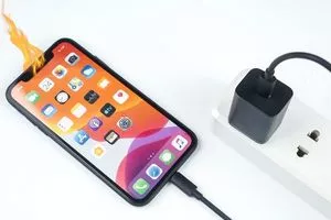 fast charger on a non-fast charging smartphone